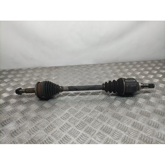 Transmision Delantera Izquierda Para Toyota Auris