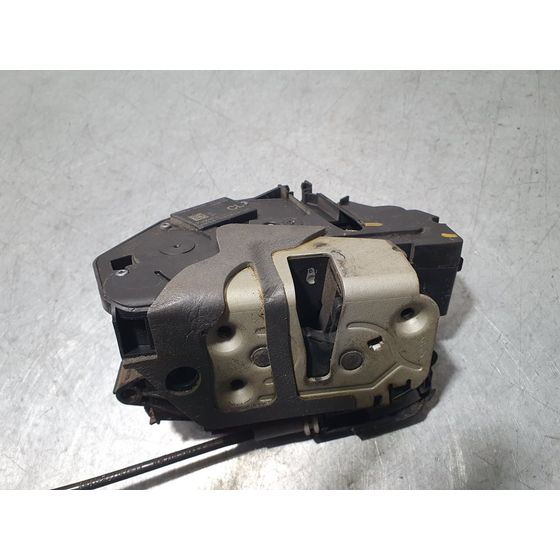 Cerradura Puerta Delantera Derecha Para Ford Fiesta