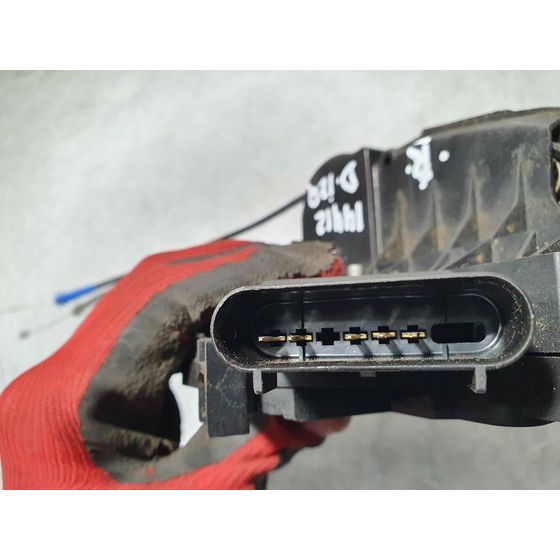 Cerradura Puerta Delantera Derecha Para Ford Fiesta