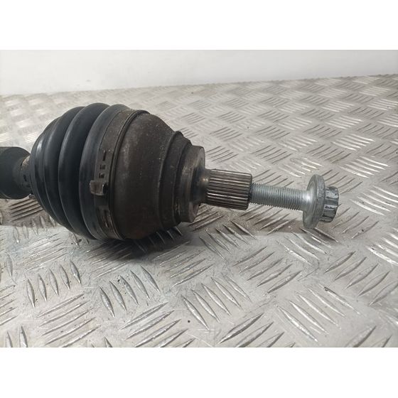 Transmision Delantera Derecha Para Volkswagen Caddy Furgón/Kombi
