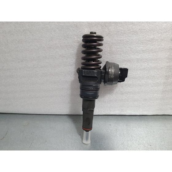 Inyector Para Volkswagen Golf V Berlina