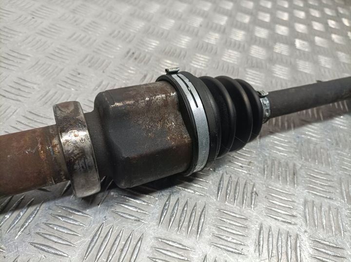 Transmision Delantera Derecha Para Ford Focus Berlina