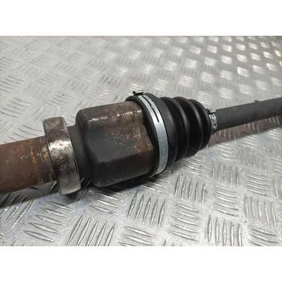 Transmision Delantera Derecha Para Ford Focus Berlina