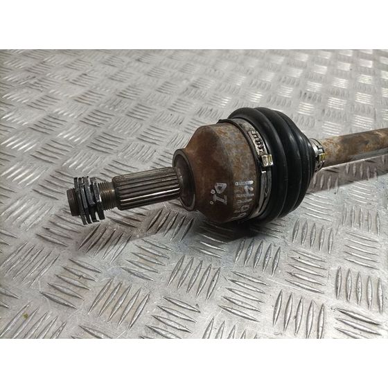 Transmision Delantera Izquierda Para Ford Focus Berlina