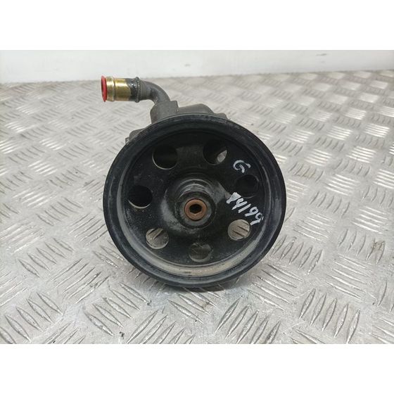 Bomba Direccion para Ford Focus Berlina