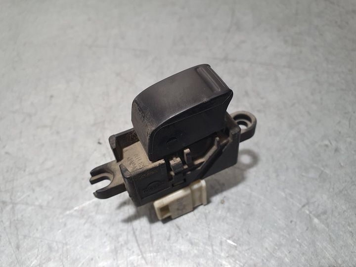 Mando Elevalunas Trasero Izquierdo Para Nissan Almera