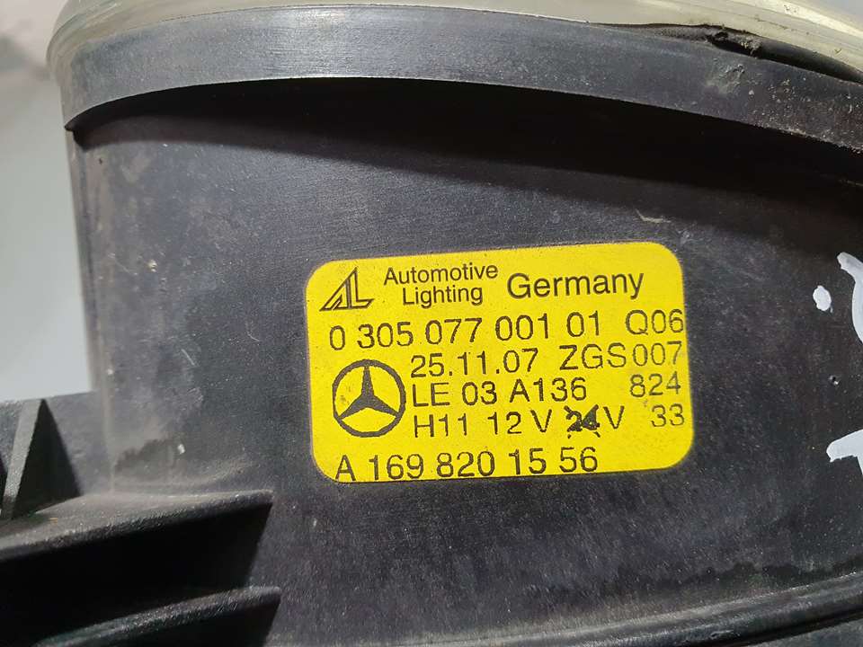 Faro Antiniebla Izquierdo Para Mercedes Clase C  Berlina