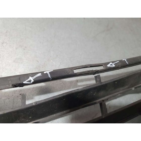 Rejilla Delantera Para Mercedes Clase C Berlina