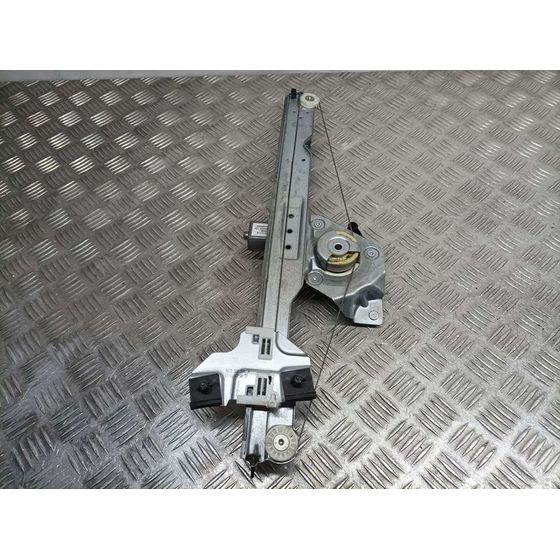 Elevalunas Delantero Derecho Para Dacia Duster