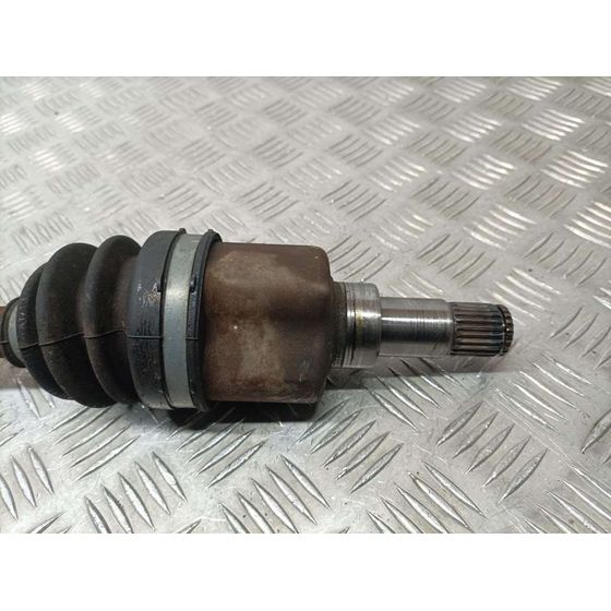 Transmision Delantera Izquierda Para Ford Fiesta