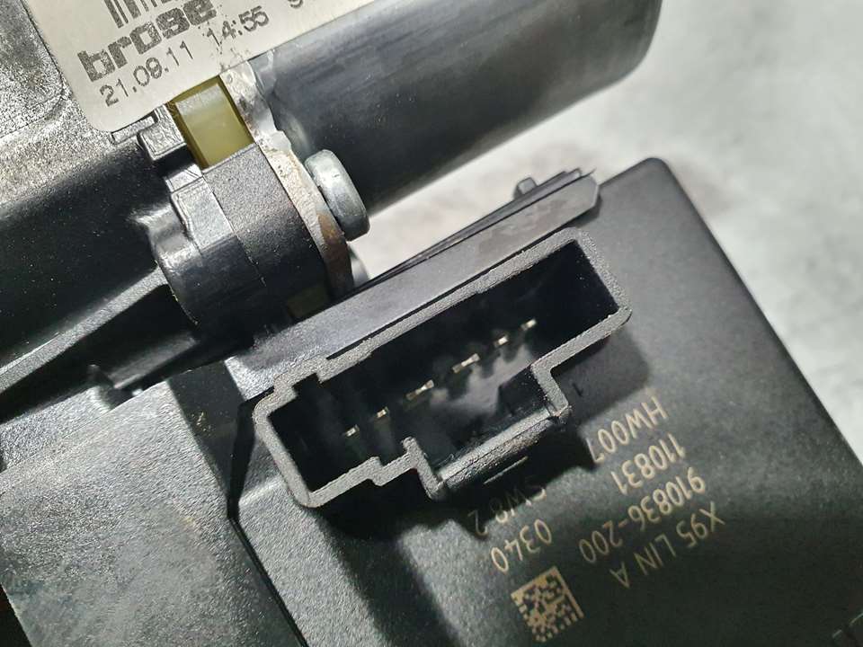 Motor Elevalunas Trasero Derecho Para Renault Scenic Iii