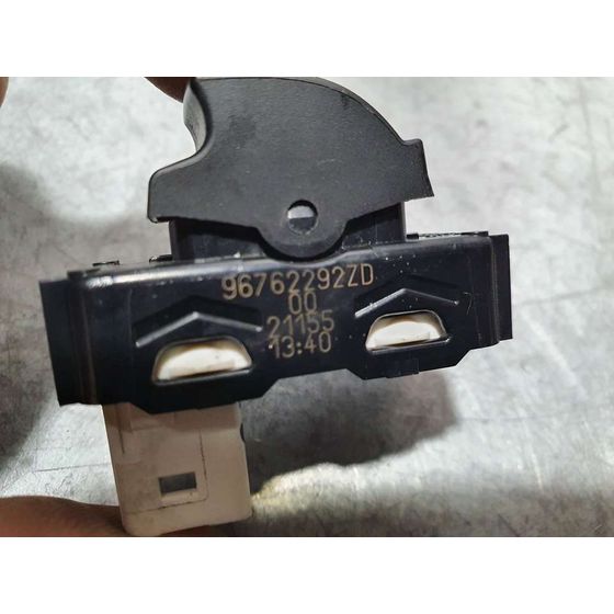 Mando Elevalunas Delantero Derecho para Toyota Proace