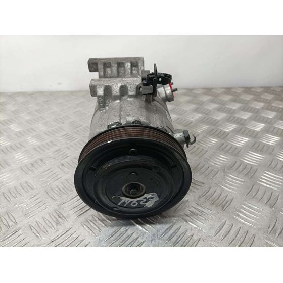 Compresor Aire Acondicionado Para Kia Cee'd