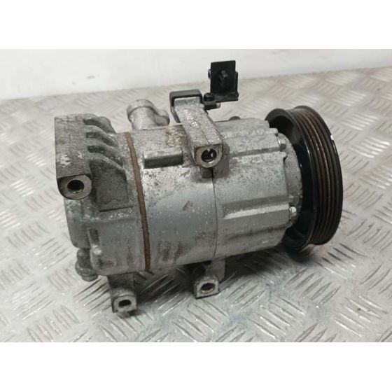 Compresor Aire Acondicionado Para Kia Cee'd