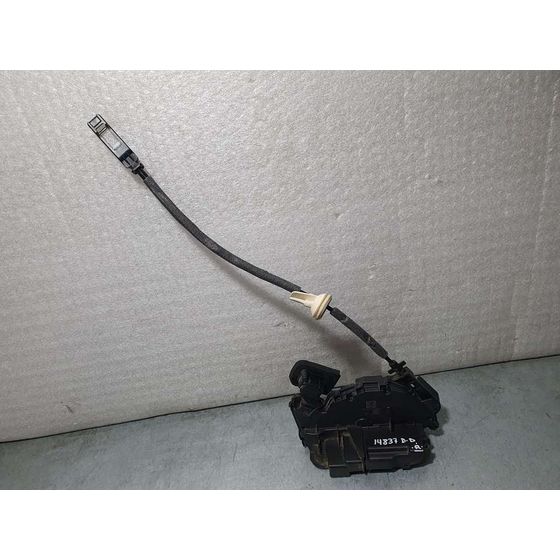 Cerradura Puerta Delantera Derecha Para Volkswagen Golf Vii Lim.