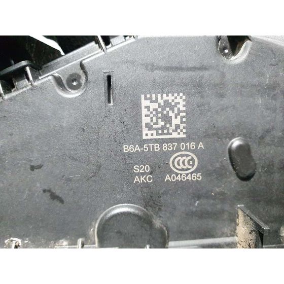 Cerradura Puerta Delantera Derecha Para Volkswagen Golf Vii Lim.