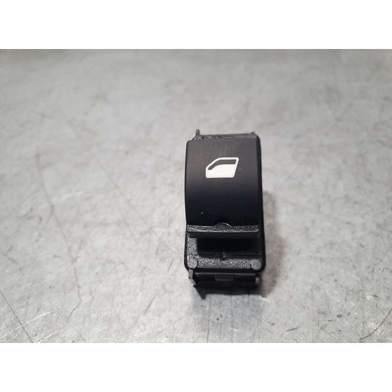 Mando Elevalunas Delantero Derecho para Peugeot 208 (P2)