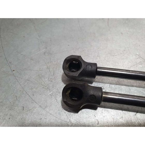 Amortiguadores Maletero / Porton Para Peugeot 308