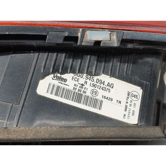 Piloto Trasero Derecho Para Volkswagen Golf Vii Lim.
