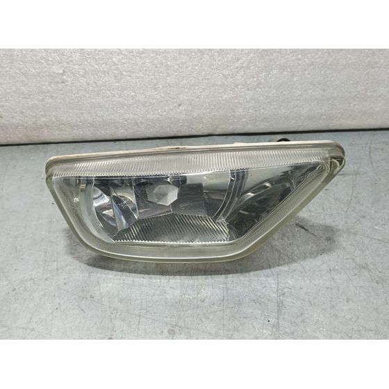 Faro Antiniebla Derecho Para Ford Focus Berlina
