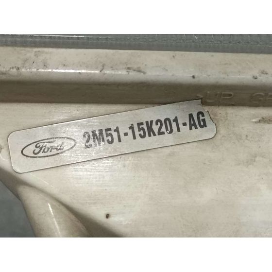 Faro Antiniebla Derecho Para Ford Focus Berlina