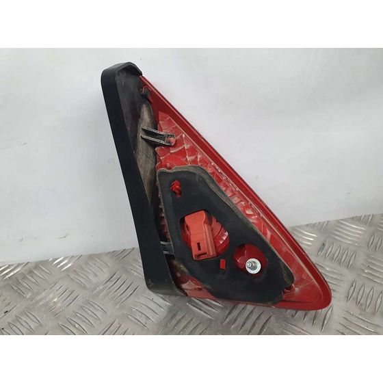 Piloto Trasero Derecho para Peugeot 3008