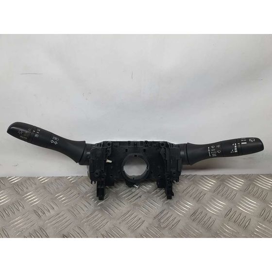 Mando Luces Y Limpia Para Nissan Qashqai