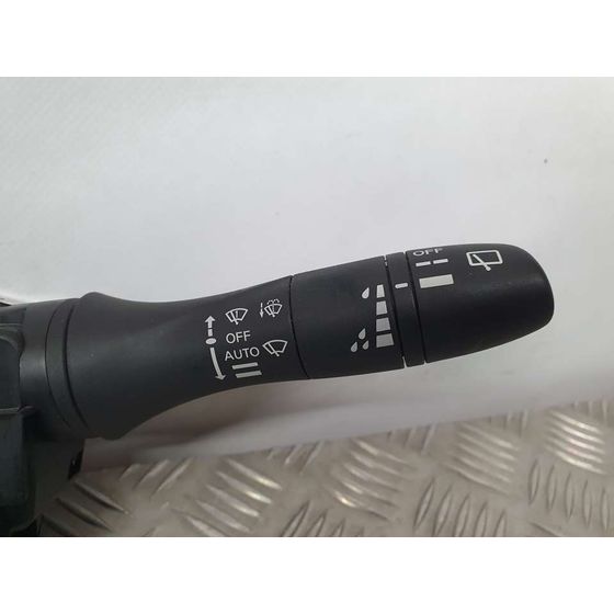 Mando Luces Y Limpia Para Nissan Qashqai