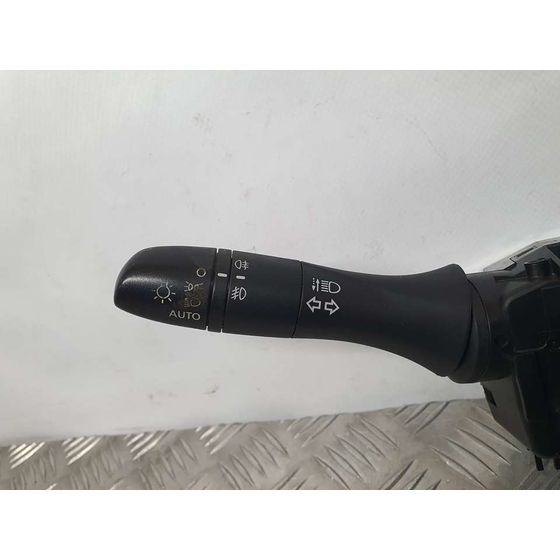 Mando Luces Y Limpia Para Nissan Qashqai