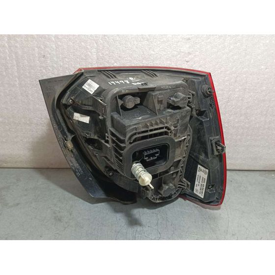 Piloto Trasero Derecho para Volkswagen Polo (6C1)