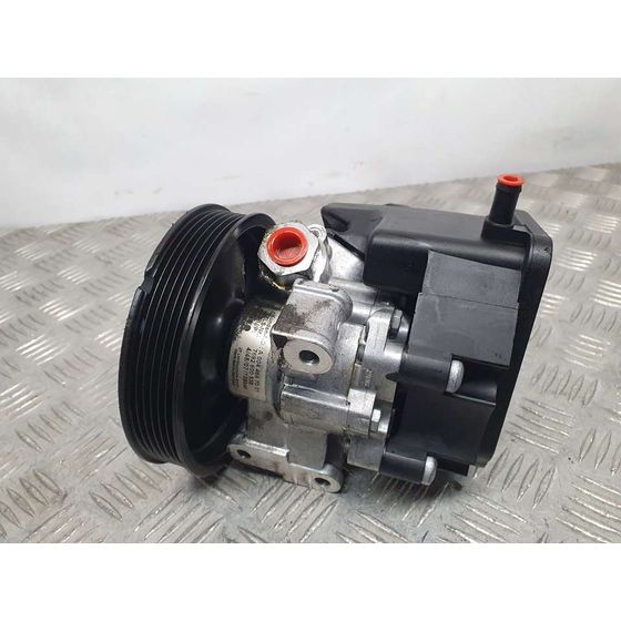 Bomba Direccion para Mercedes-Benz Clase C (W204) Berlina