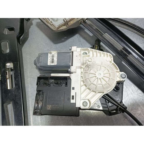 Elevalunas Delantero Derecho Para Volkswagen Passat Cc