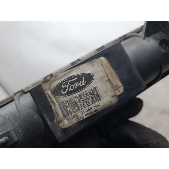 Radiador Agua Para Ford Focus Berlina
