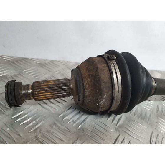 Transmision Delantera Derecha Para Ford Focus Berlina