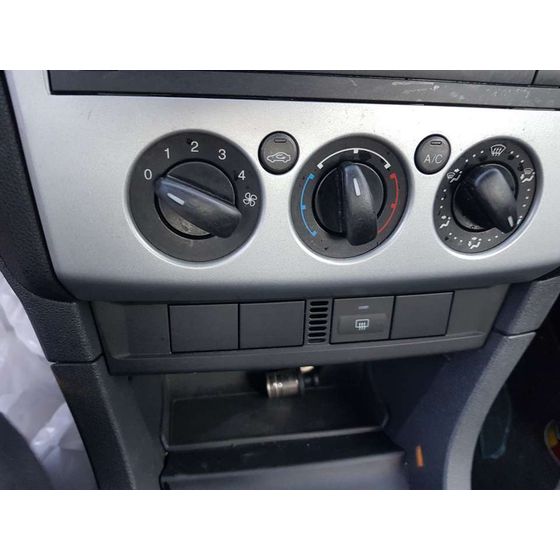 Mando Calefaccion / Aire Acondicionado Para Ford Focus Berlina