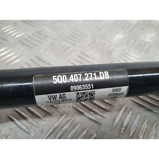 Transmision Delantera Izquierda Para Volkswagen Golf Vii Sportsvan