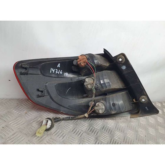 Piloto Trasero Derecho Para Suzuki Sx4 Rw