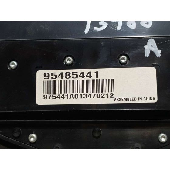 Mando Radio Para Chevrolet Cruze Hatchback