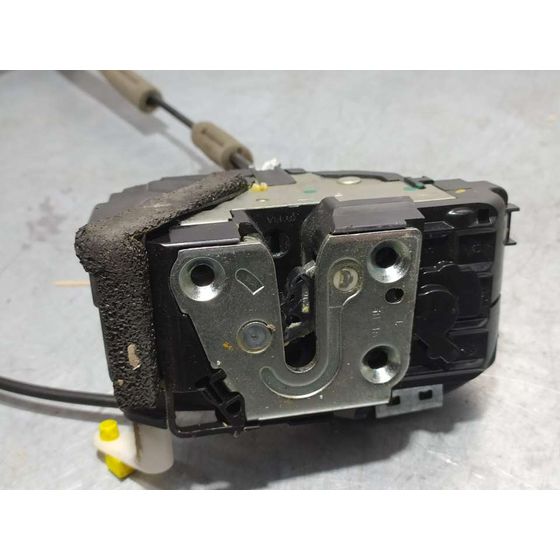 Cerradura Puerta Delantera Izquierda Para Nissan Pulsar