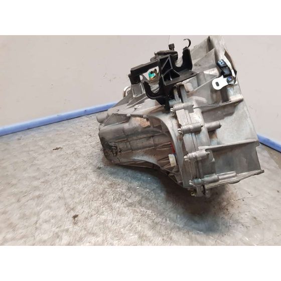 Caja Cambios para Nissan Micra V (K14)