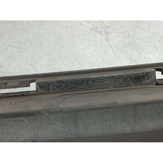 Rejilla Central Paragolpes Para Nissan X-Trail