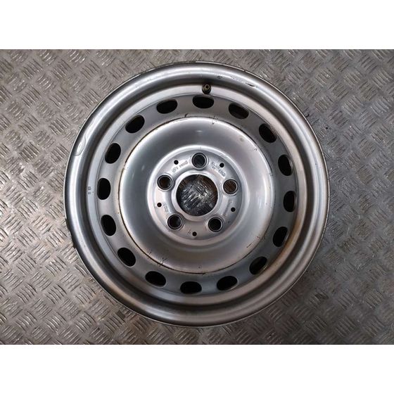Llanta Para Mercedes Vito  Caja Cerrada