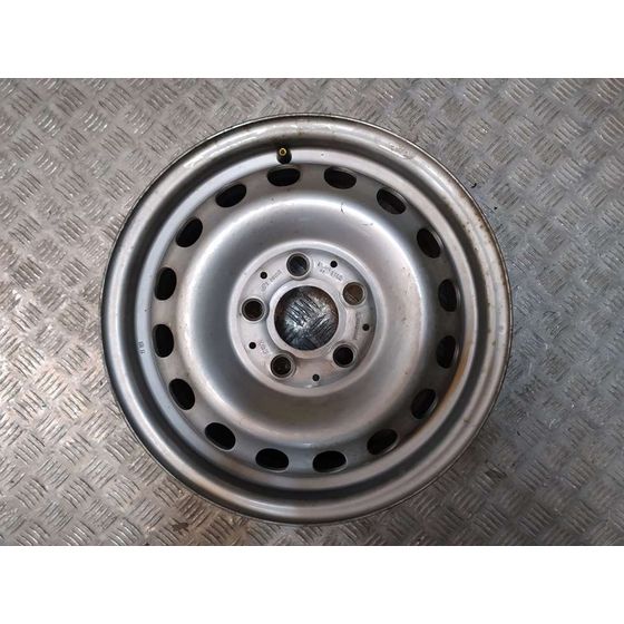 Llanta Para Mercedes Vito  Caja Cerrada