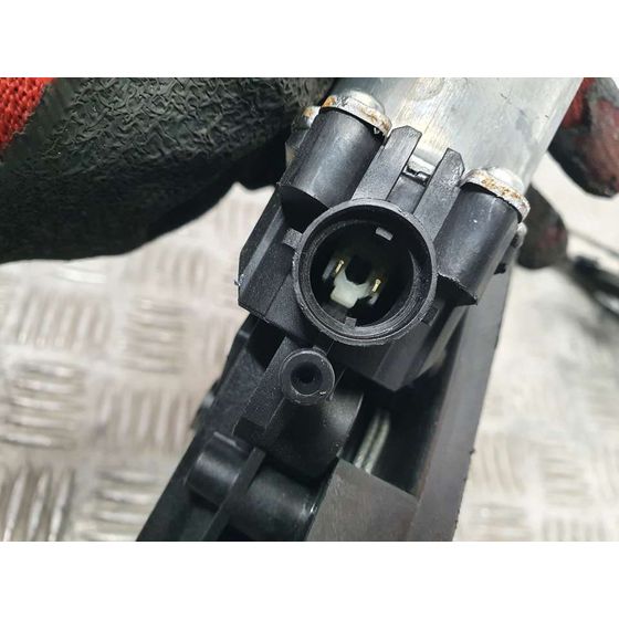 Elevalunas Delantero Izquierdo Para Citroen C1