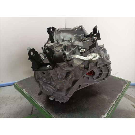Caja Cambios para Toyota Auris Touring Sports (E18)