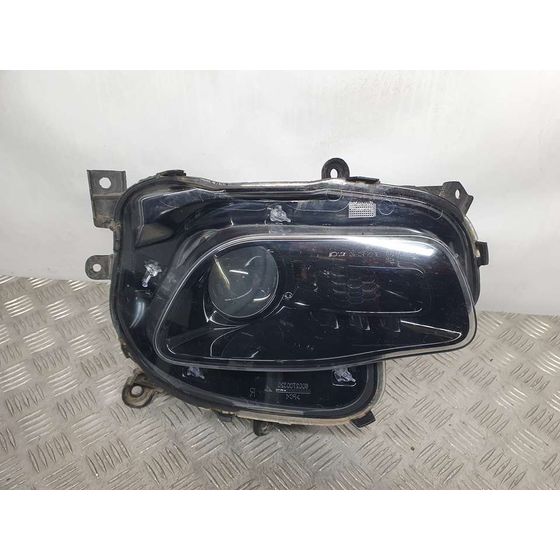 Faro Derecho Para Jeep Cherokee