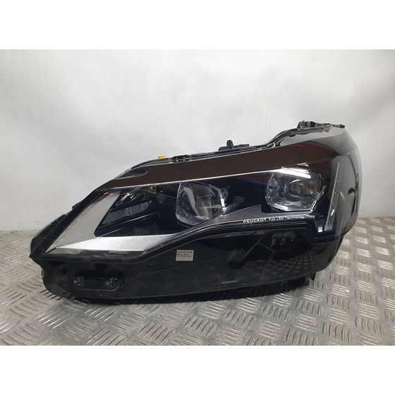 Faro Izquierdo para Peugeot 3008