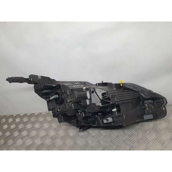 Faro Izquierdo para Peugeot 3008