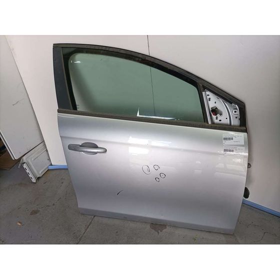 Puerta Delantera Derecha Para Fiat Bravo