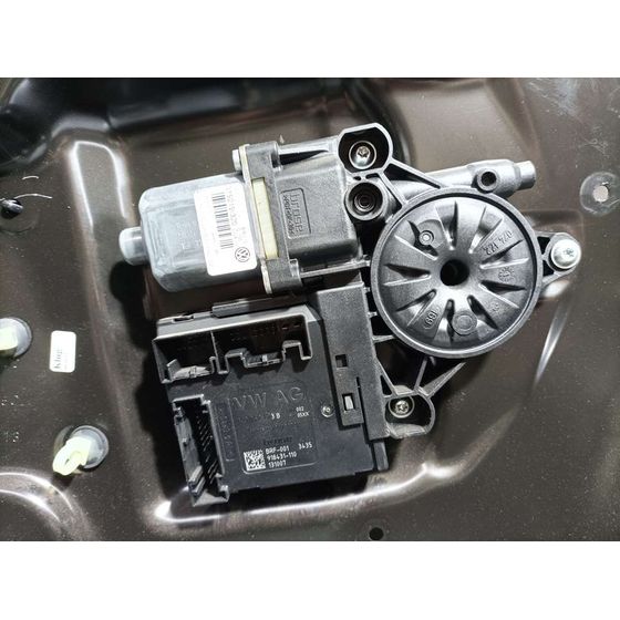 Elevalunas Delantero Izquierdo Para Volkswagen Passat Variant